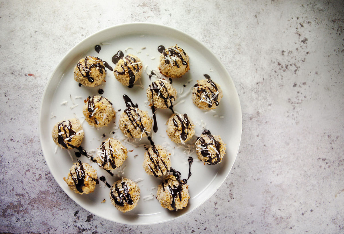 coconut macaroons - plant based sweet treats 